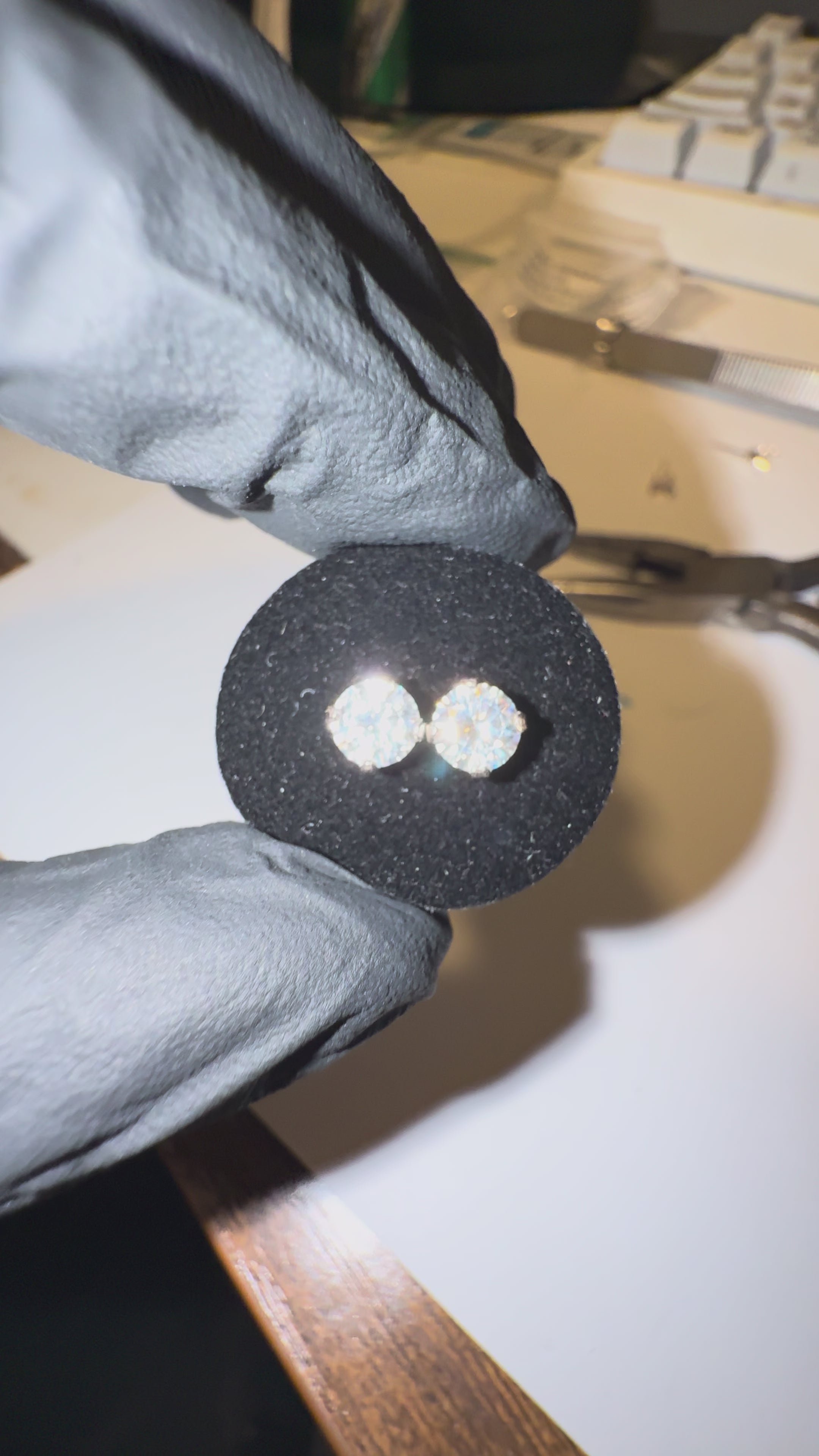 Sinful Studs (5mm)